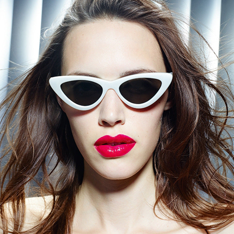 Wholesale Cat Eye Small Frame Triangular PC Sunglasses